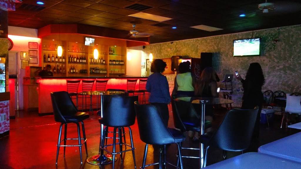 Lolas Restaurant & Lounge | restaurant | 3435 N Belt Line Rd, Irving, TX 75062, USA | 9725945000 OR +1 972-594-5000