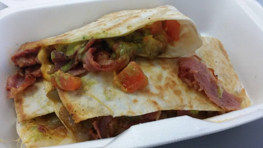 Mannys El Loco | restaurant | 845 W Cypress St, Covina, CA 91722, USA | 6263396025 OR +1 626-339-6025