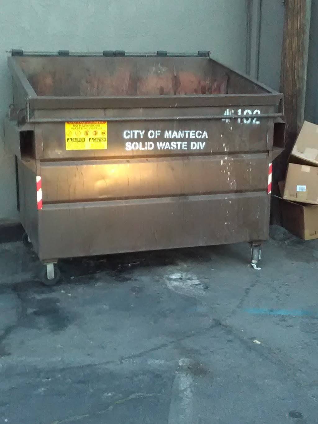 Pizza Guys #119 | meal delivery | 520 E Yosemite Ave, Manteca, CA 95336, USA | 2092395555 OR +1 209-239-5555