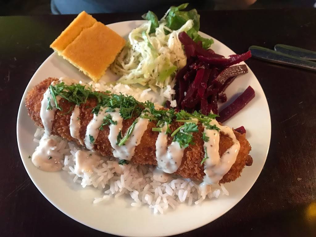 Queen Gypsy | restaurant | 10 Main St S, Brampton, ON L6W 2C3, Canada | 9054572001 OR +1 905-457-2001