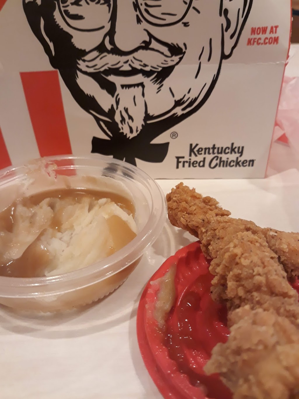 KFC | restaurant | 3061 W Sunrise Blvd, Fort Lauderdale, FL 33311, USA | 9545842288 OR +1 954-584-2288