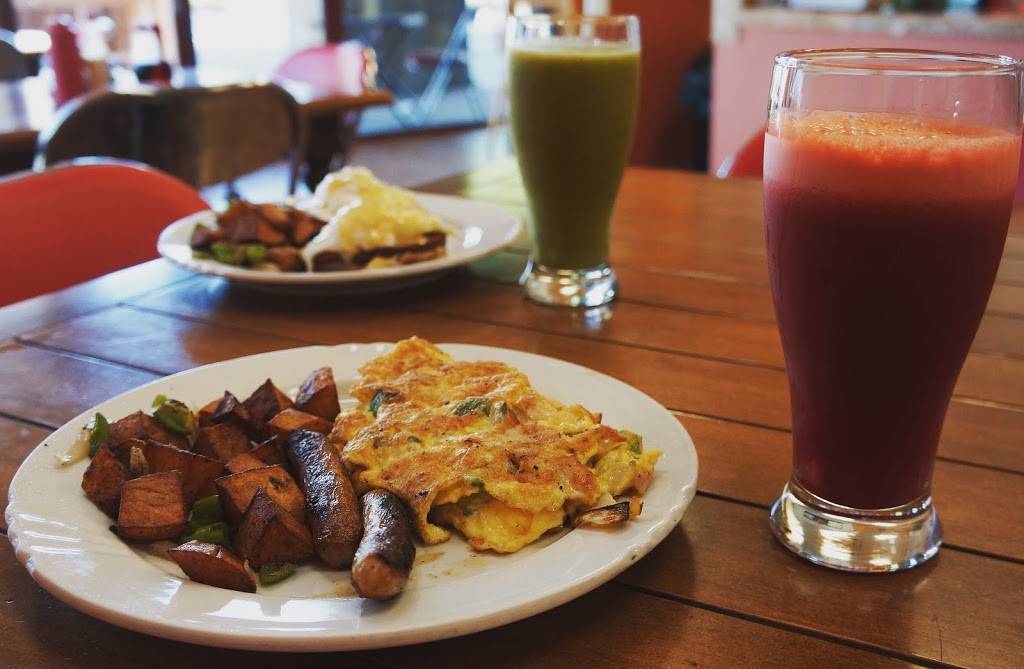 Serranos Juice Bar and Grill | restaurant | 46900 Monroe St, Indio, CA 92201, USA | 7609724176 OR +1 760-972-4176