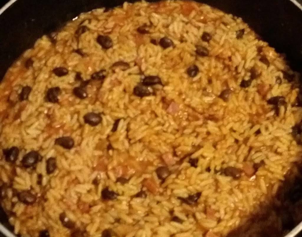 Bennys Bistro On Olden | restaurant | 627 N Olden Ave, Trenton, NJ 08638, USA | 6093933526 OR +1 609-393-3526