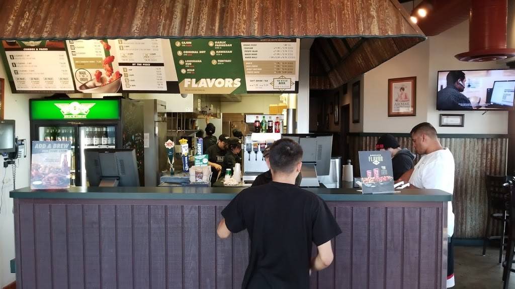 Wingstop | restaurant | 6998 S Zarzamora St, San Antonio, TX 78224, USA | 2109279464 OR +1 210-927-9464