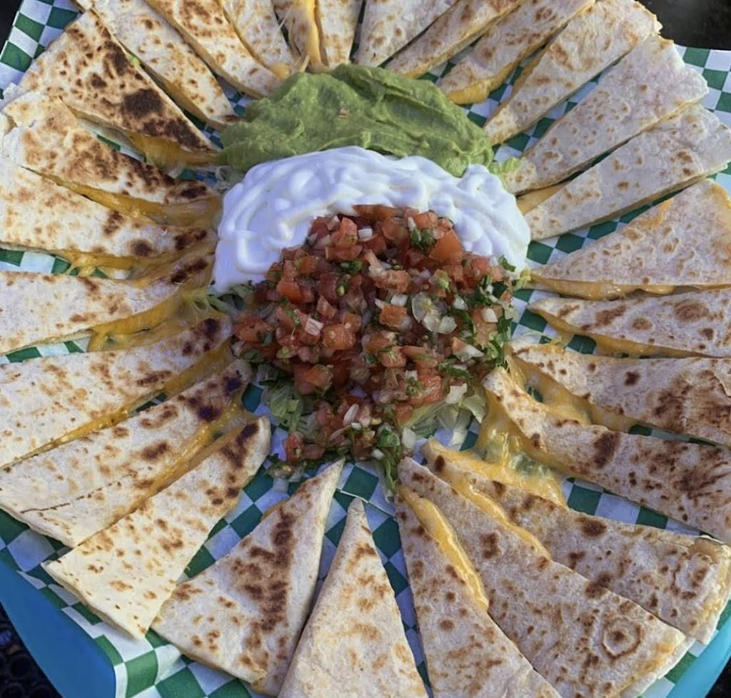 Domingos International Kitchen and fusion | restaurant | 1379 4th St, San Francisco, CA 94158, USA | 4155152767 OR +1 415-515-2767