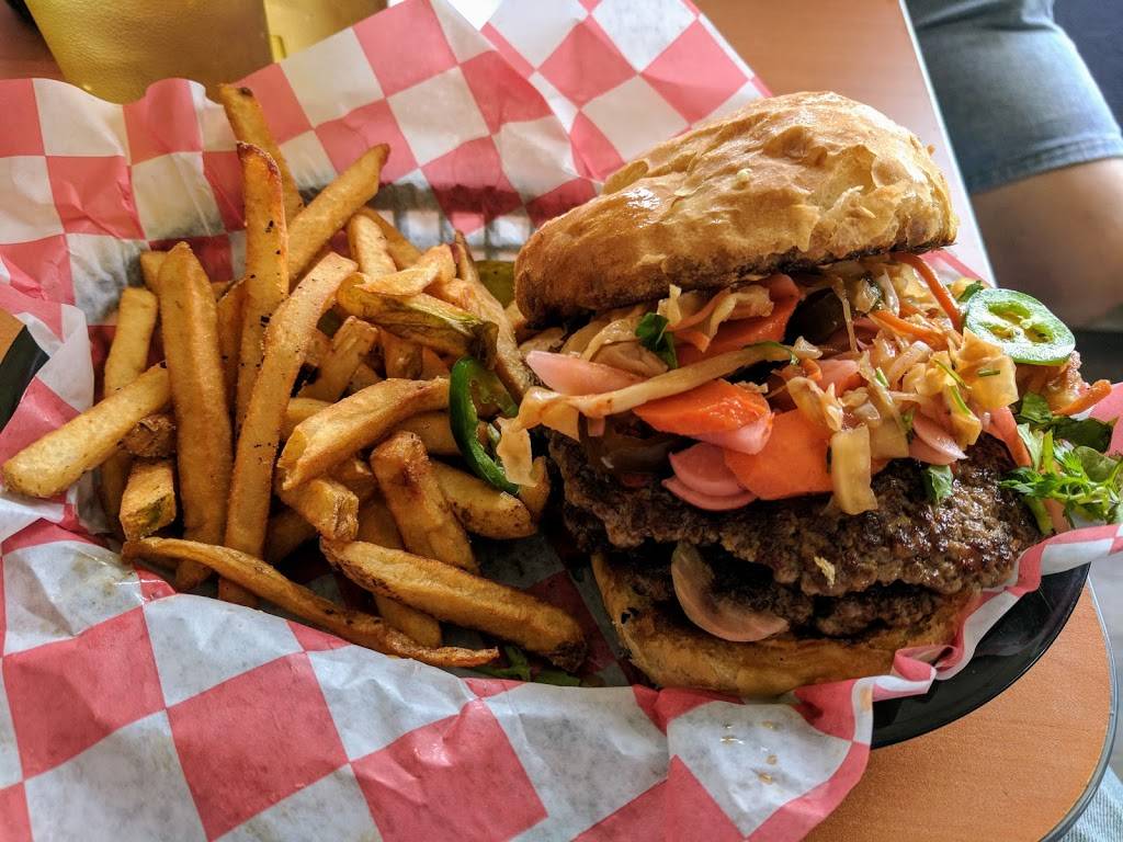 Midtown Eats | restaurant | 736 J Clyde Morris Blvd, Newport News, VA 23601, USA | 7575998411 OR +1 757-599-8411