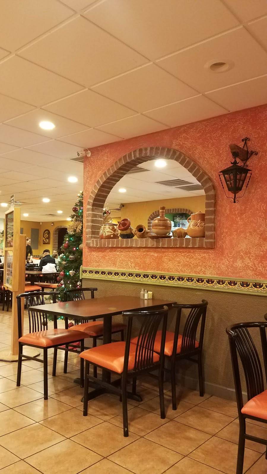 Mi Pueblito | restaurant | 144 Elks Lodge Rd, Huntingdon, TN 38344, USA | 7319860050 OR +1 731-986-0050