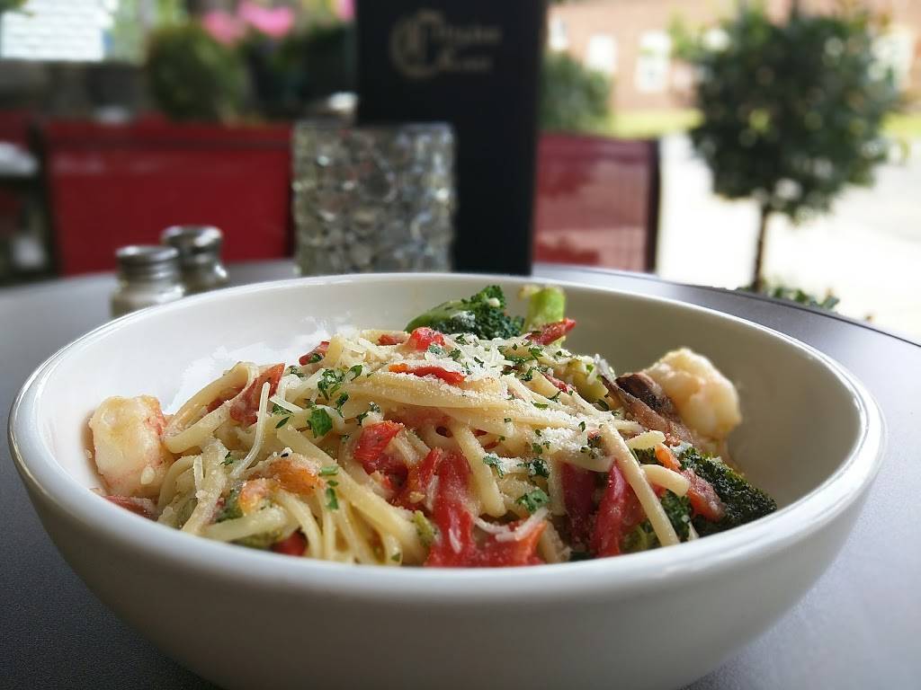 Collegian Court Restaurant | restaurant | 89 Park St, Chicopee, MA 01013, USA | 4133314444 OR +1 413-331-4444