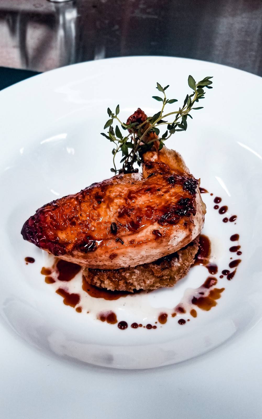 Vivante French Eatery | restaurant | 1 Carmichael Square, Carmel, IN 46032, USA | 3176881952 OR +1 317-688-1952