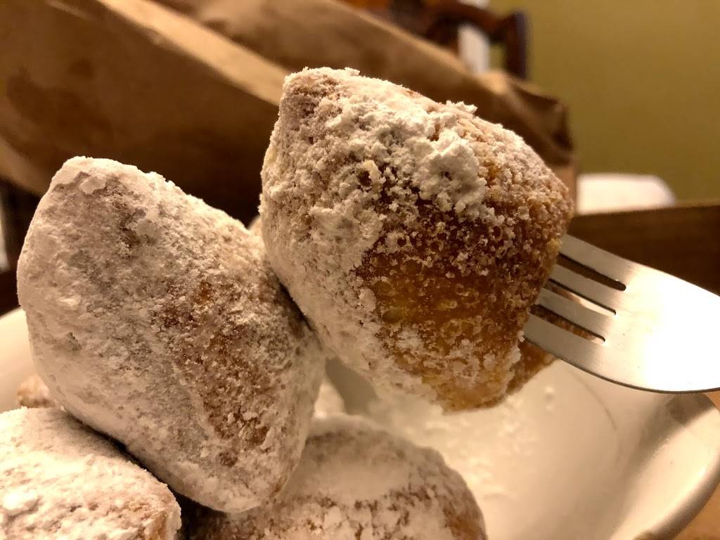 Piccolos Pizza & Liquors | restaurant | 913 Main St, Paterson, NJ 07503, USA | 9737424608 OR +1 973-742-4608