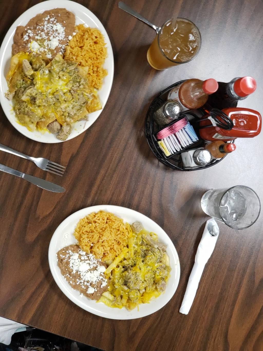 M&Js Family Restaurant | restaurant | Dinuba, CA 93618, USA | 5595965144 OR +1 559-596-5144