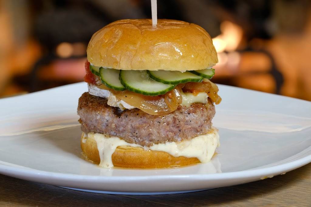 Etats-Unis | restaurant | Dolores betw. 5th &, 6th Ave, Carmel-By-The-Sea, CA 93921, USA | 8312386010 OR +1 831-238-6010