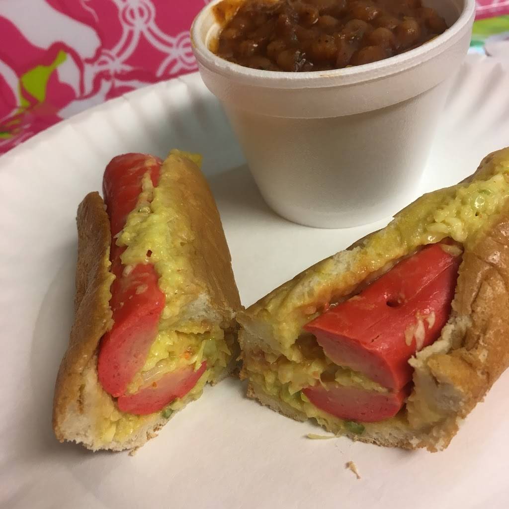 Brooks Barbecue | restaurant | 203 Union Ave, Muscle Shoals, AL 35661, USA | 2563811491 OR +1 256-381-1491