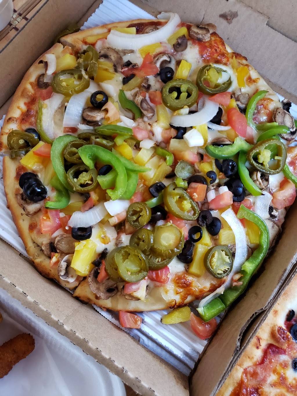 Neos Pizza House | restaurant | 32000 Hilltop Blvd, Running Springs, CA 92382, USA | 9098675373 OR +1 909-867-5373