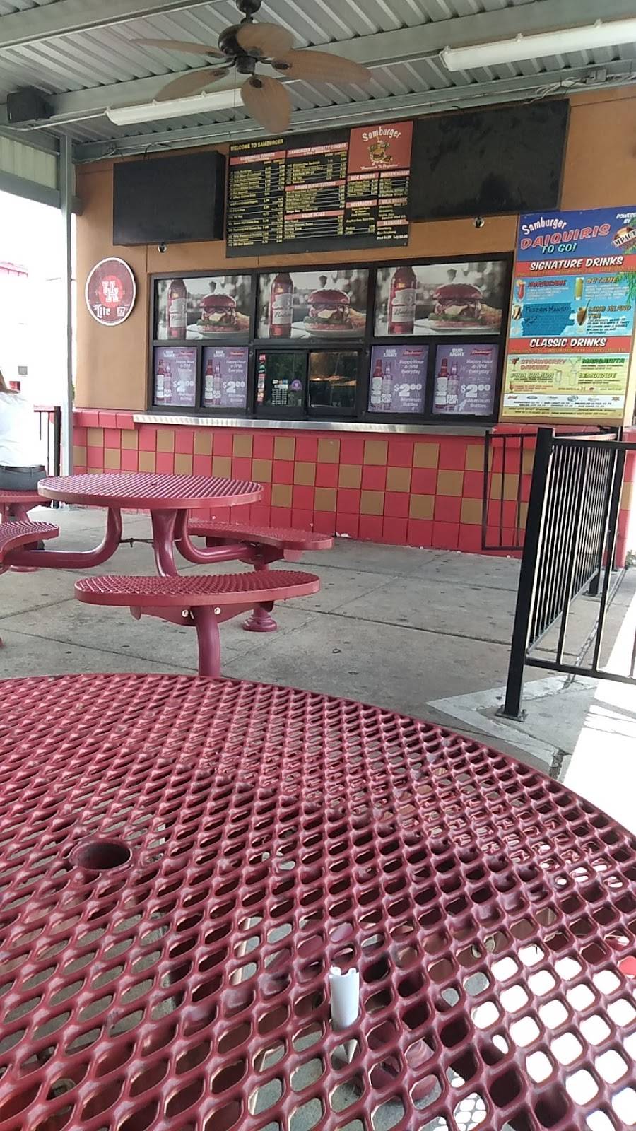 Samburger Grill & Daiquiris to Go | restaurant | 6205 Lyons Ave, Houston, TX 77020, USA | 7136722695 OR +1 713-672-2695