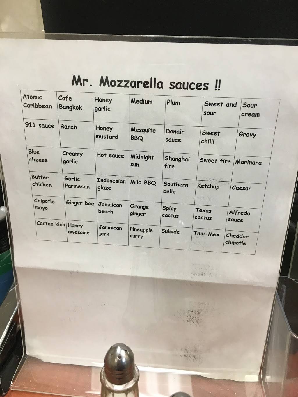 Mr. Mozzarella Pizza and Wings | restaurant | 1433 Woodroffe Av, Nepean, ON K2G 1W1, Canada | 6132269000 OR +1 613-226-9000