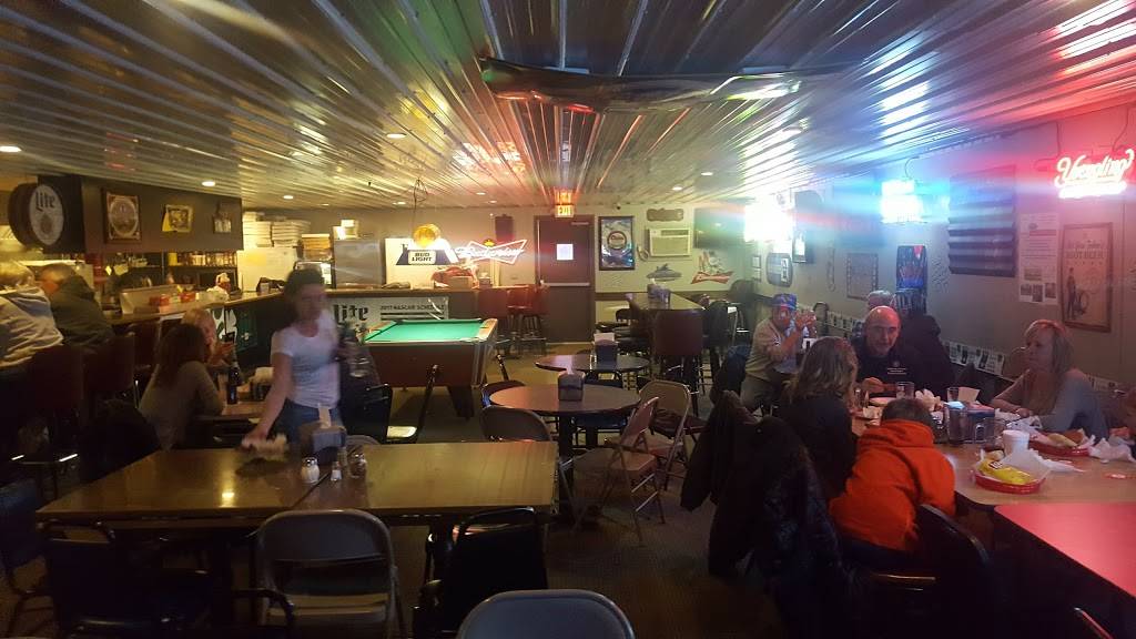 Sugar Street Bar & Grill | restaurant | 1341 N Sugar St, Lima, OH 45801, USA | 4192248838 OR +1 419-224-8838