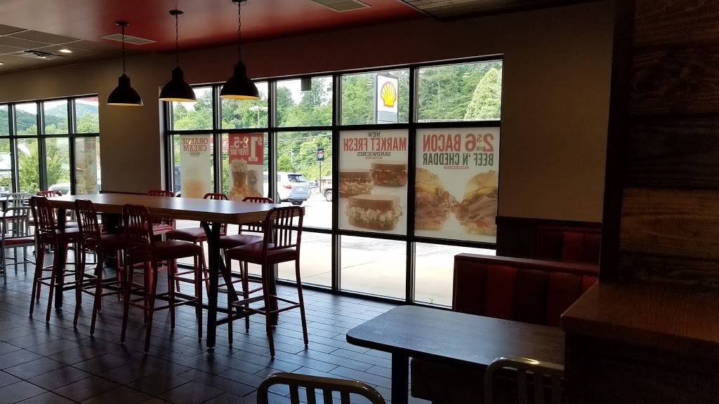 Arbys | restaurant | 15 Allman Dr, Franklin, NC 28734, USA | 8285248865 OR +1 828-524-8865