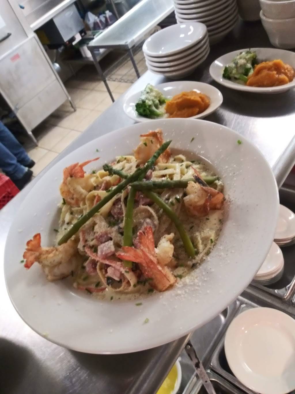 Winslows Restaurant | restaurant | 801 Saratoga Rd, Gansevoort, NY 12831, USA | 5185842489 OR +1 518-584-2489