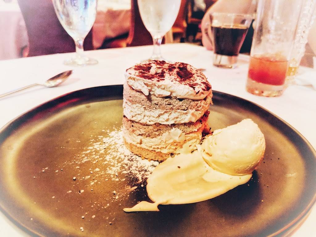 Jeff Rubys Carlo & Johnny | restaurant | 9769 Montgomery Rd, Montgomery, OH 45242, USA | 5139368600 OR +1 513-936-8600