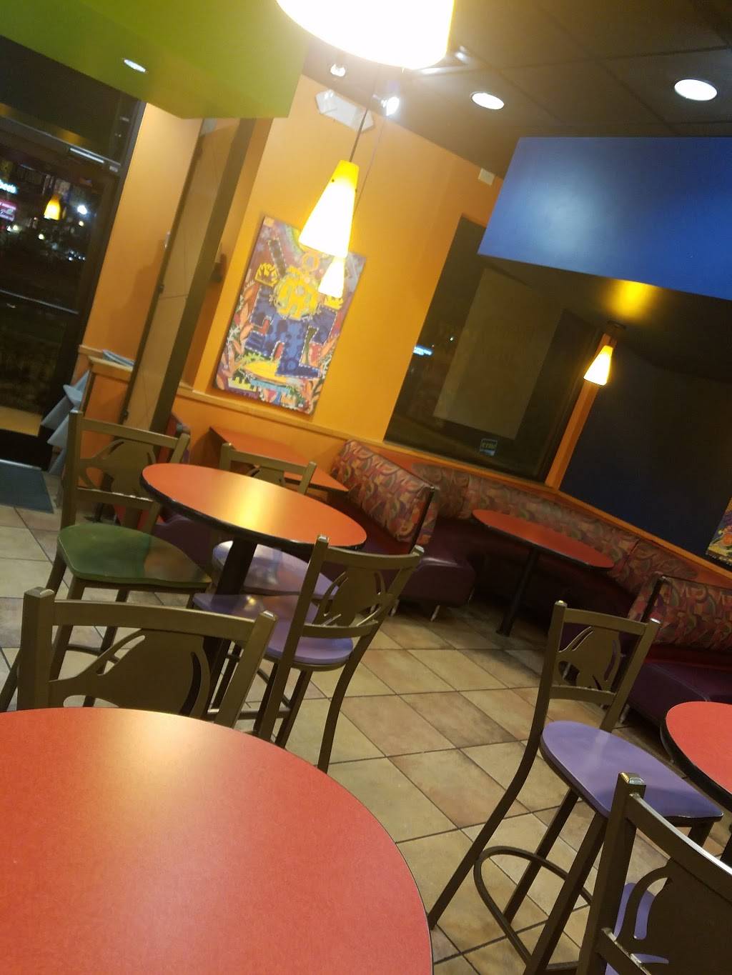 Taco Bell | meal takeaway | 1660 E Stone Dr, Kingsport, TN 37660, USA | 4232461576 OR +1 423-246-1576
