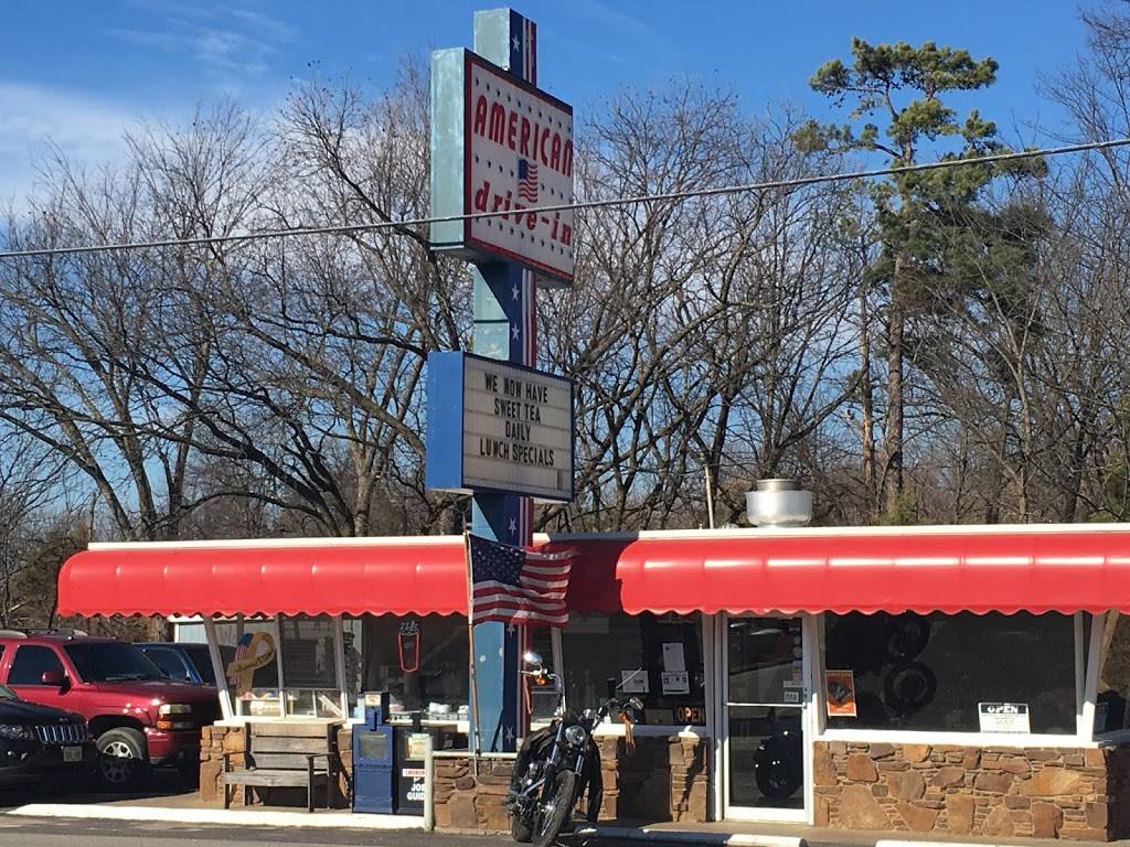 American Drive In | restaurant | 303 W Pridemore Dr, Lincoln, AR 72744, USA | 4798245459 OR +1 479-824-5459