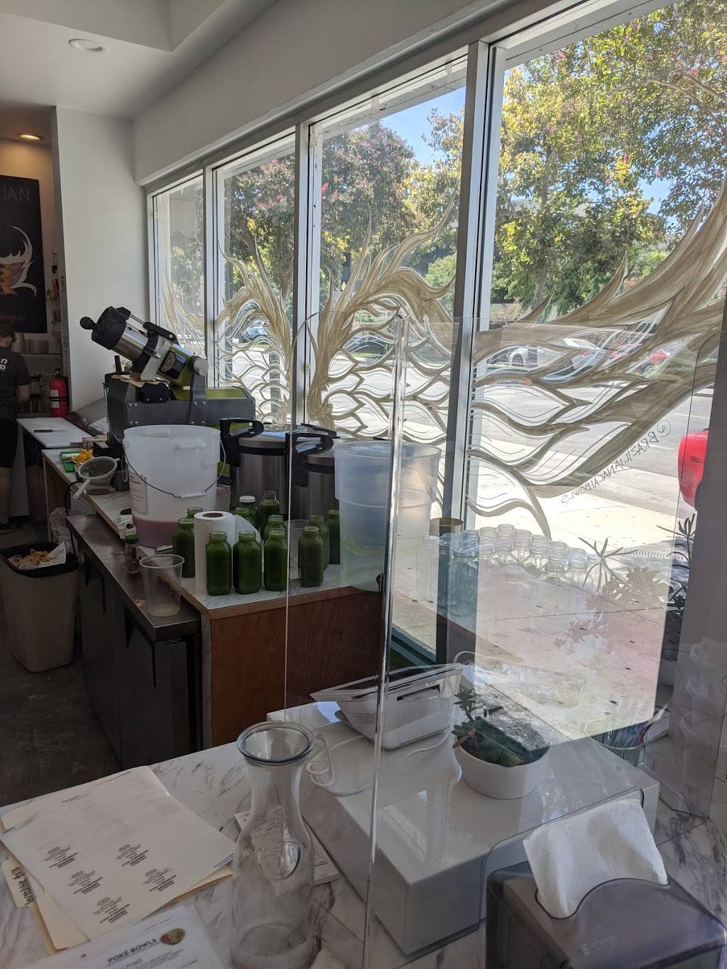 Brazilian Acai Bowls and Juice Bar | restaurant | 1415 18th Street (Use, Chester Ave, Bakersfield, CA 93301, USA | 6614895367 OR +1 661-489-5367