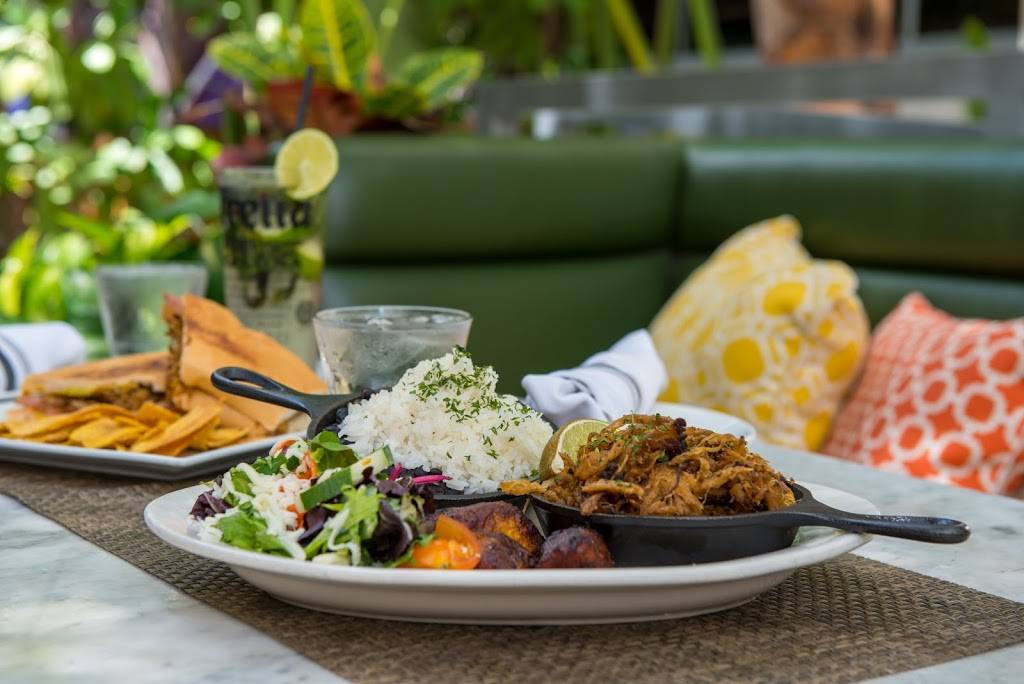 Más Cuba Cafe | night club | 318 20th St, Miami Beach, FL 33139, USA | 3055342270 OR +1 305-534-2270