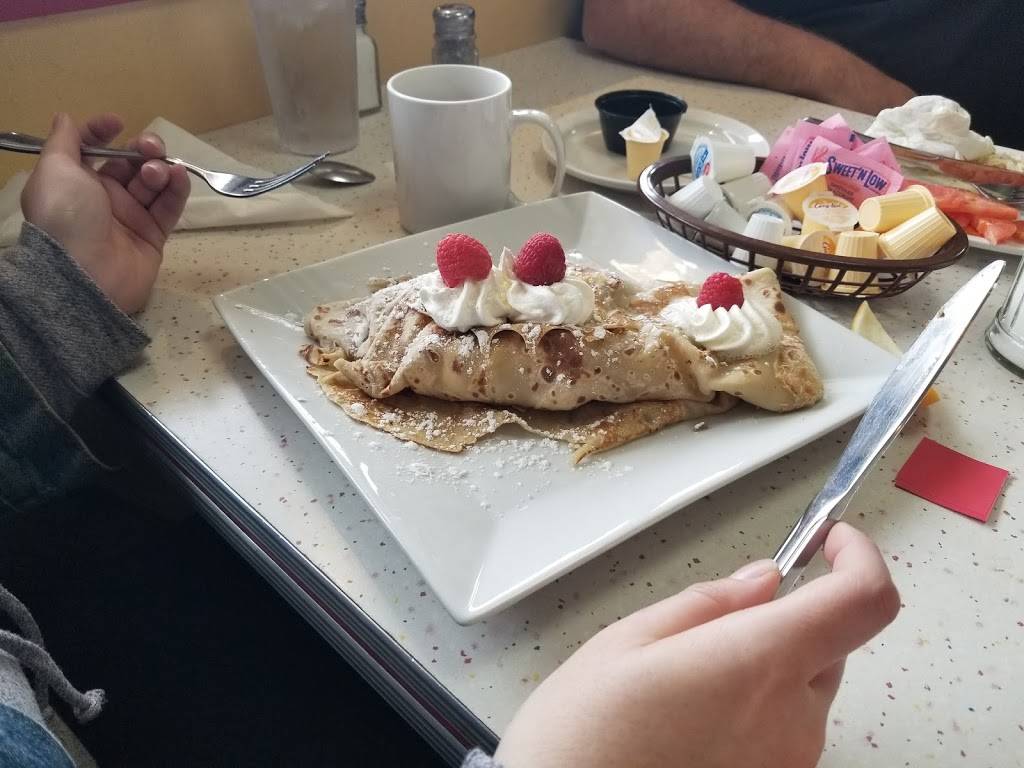 Angels Diner | restaurant | 33 Broadway, Orangeville, ON L9W 1J7, Canada | 5199430588 OR +1 519-943-0588