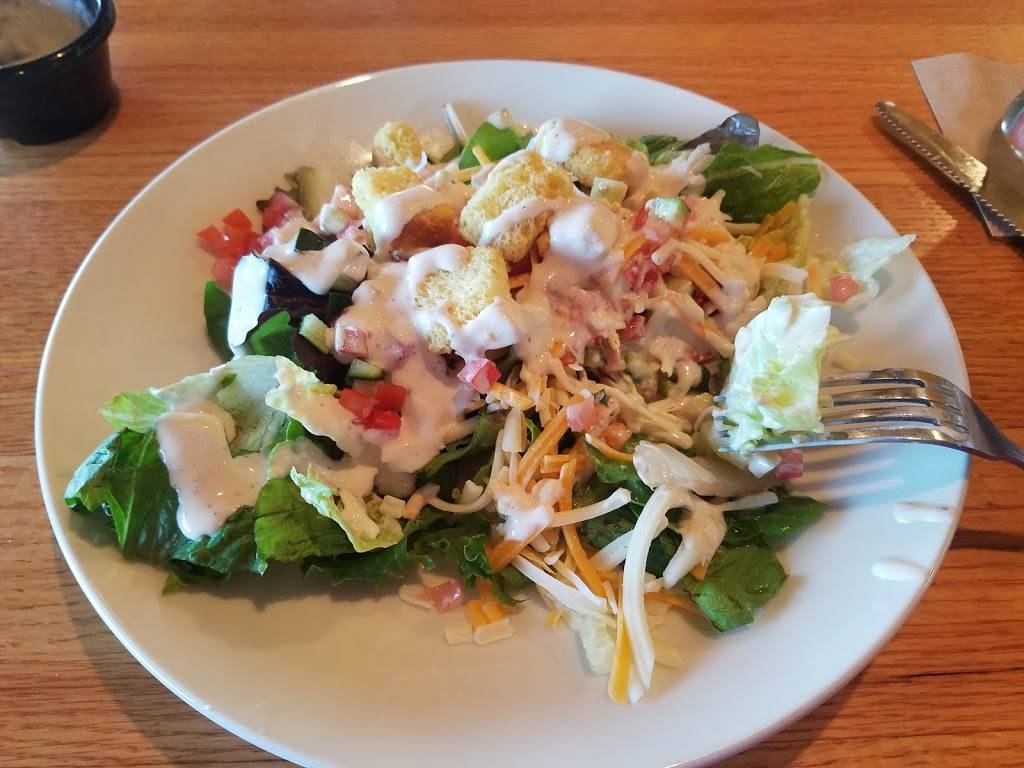 Applebees Grill + Bar | restaurant | 1675 E Riverside Blvd, Rockford, IL 61114, USA | 8156548339 OR +1 815-654-8339