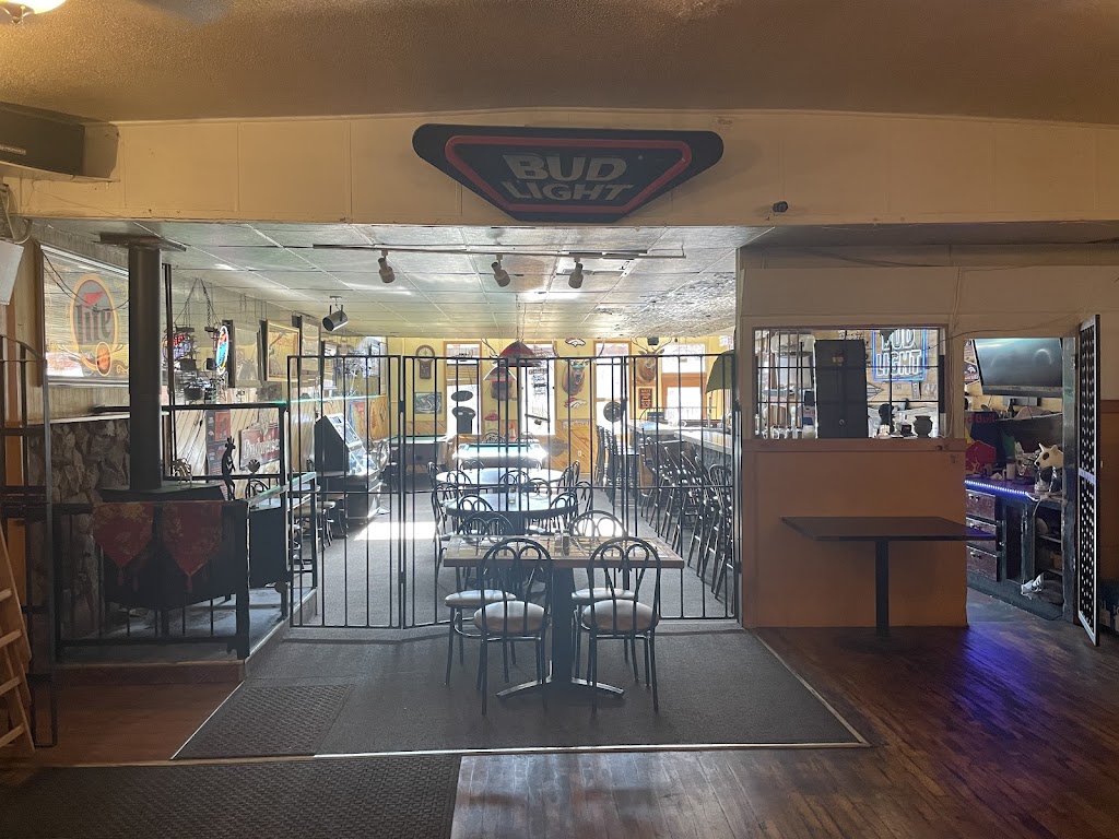 Dutch Mill Cafe | restaurant | 401 Main St, Antonito, CO 81120, USA | 7193762373 OR +1 719-376-2373