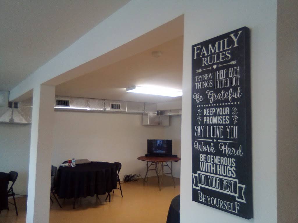 Momas lil Kitchen | restaurant | 2450 W Little York Rd, Houston, TX 77091, USA | 2819741632 OR +1 281-974-1632