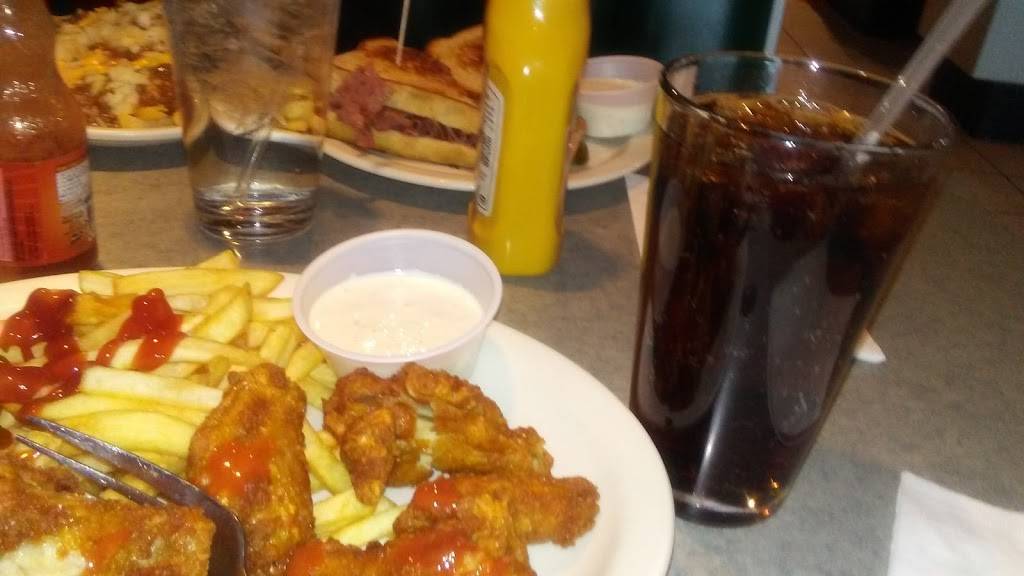 Subway | restaurant | 75 N Main St #100, Mt Clemens, MI 48043, USA | 5864934800 OR +1 586-493-4800