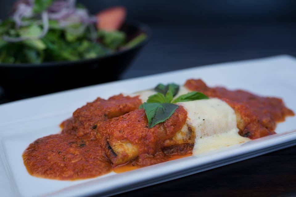 Villa Roma Market and Deli | restaurant | 25254 La Paz Rd suite b, Laguna Hills, CA 92653, USA | 9494548880 OR +1 949-454-8880