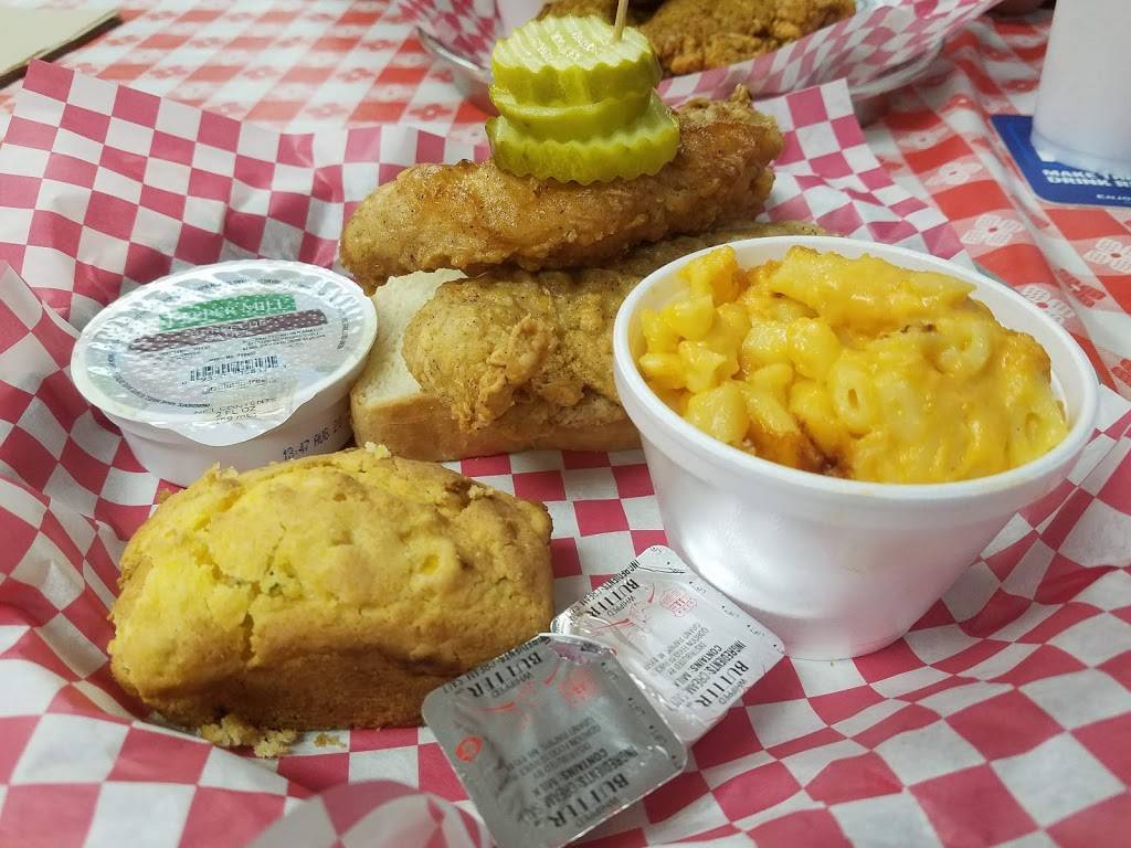 Wangs Hot Chicken | restaurant | 311 Broadway St, Aurora, IN 47001, USA | 8126559574 OR +1 812-655-9574