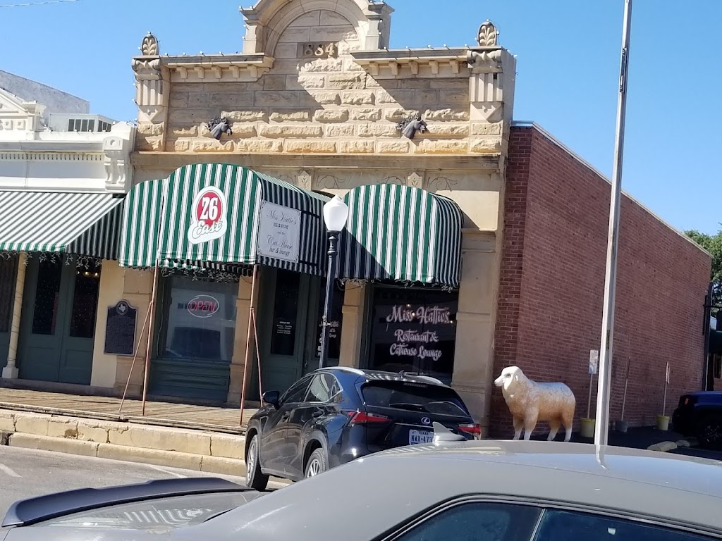 Miss Hatties Restaurant | restaurant | 26 E Concho Ave, San Angelo, TX 76903, USA | 3256530570 OR +1 325-653-0570