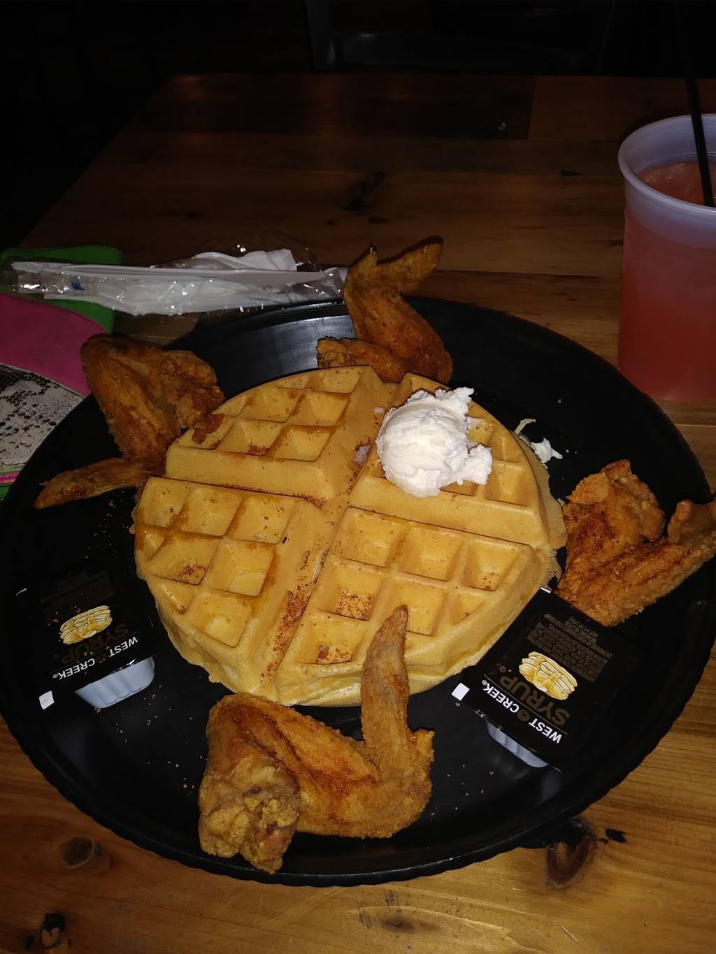 Fat City Bar and Grill | restaurant | 505 S Chestnut St, Champaign, IL 61820, USA | 2179540556 OR +1 217-954-0556