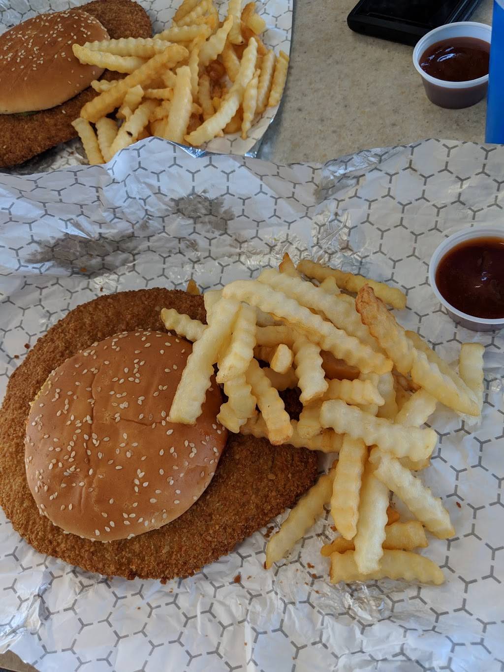 Porkies Restaurant | restaurant | 130 1st Ave, Silvis, IL 61282, USA | 3097553966 OR +1 309-755-3966