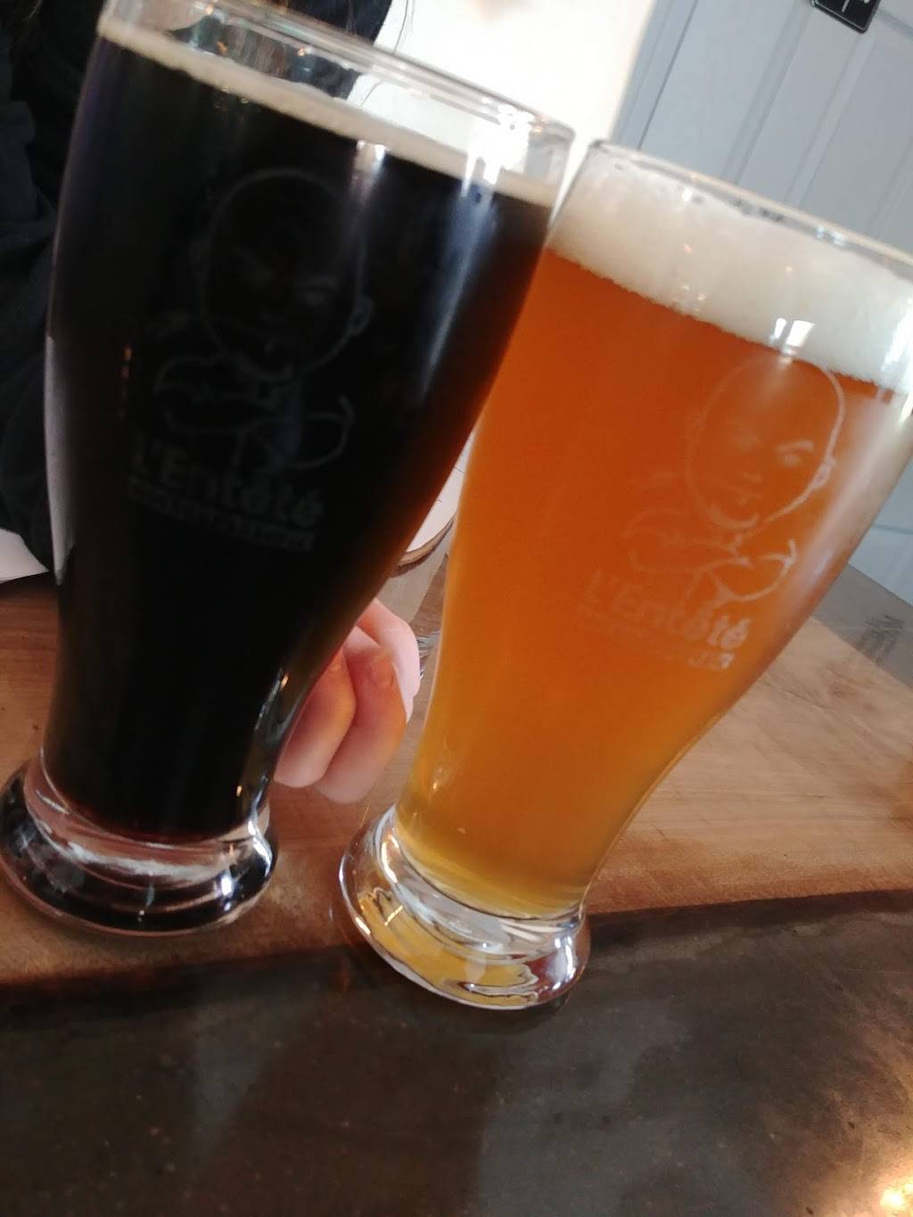 L’entêté Microbrasserie | restaurant | 15400 charles, Mirabel, QC J7J 0V9, Canada | 4504347476 OR +1 450-434-7476