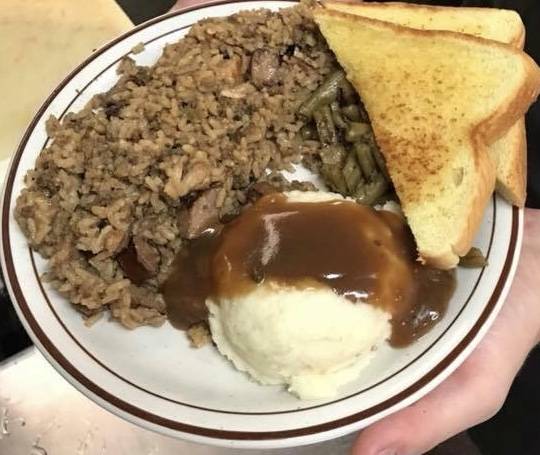 Kennedys on Benton | restaurant | 109 S Benton St, Winnebago, IL 61088, USA | 8153351555 OR +1 815-335-1555