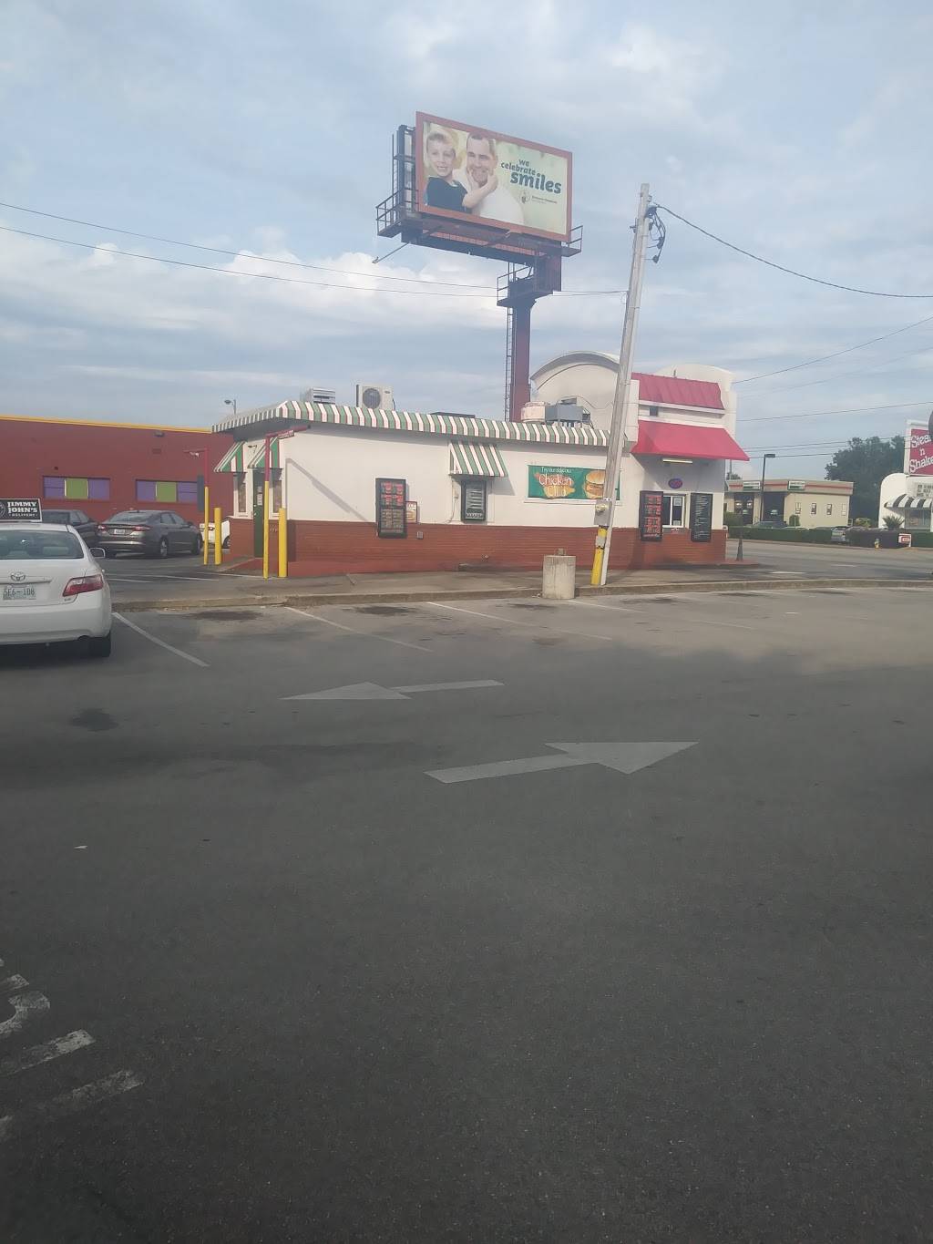 Central Park | restaurant | 5119 Hixson Pike, Hixson, TN 37343, USA | 4238750283 OR +1 423-875-0283