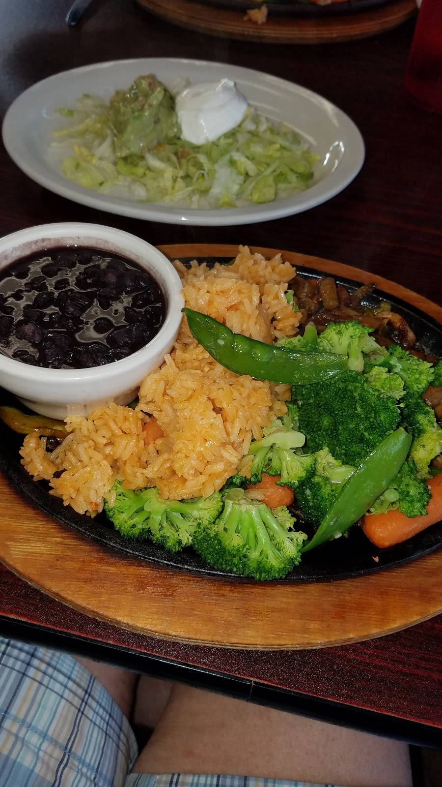 El Milagro Mexican Restaurant /Bar | restaurant | 285 Commerce Dr, Ruckersville, VA 22968, USA | 4349399920 OR +1 434-939-9920