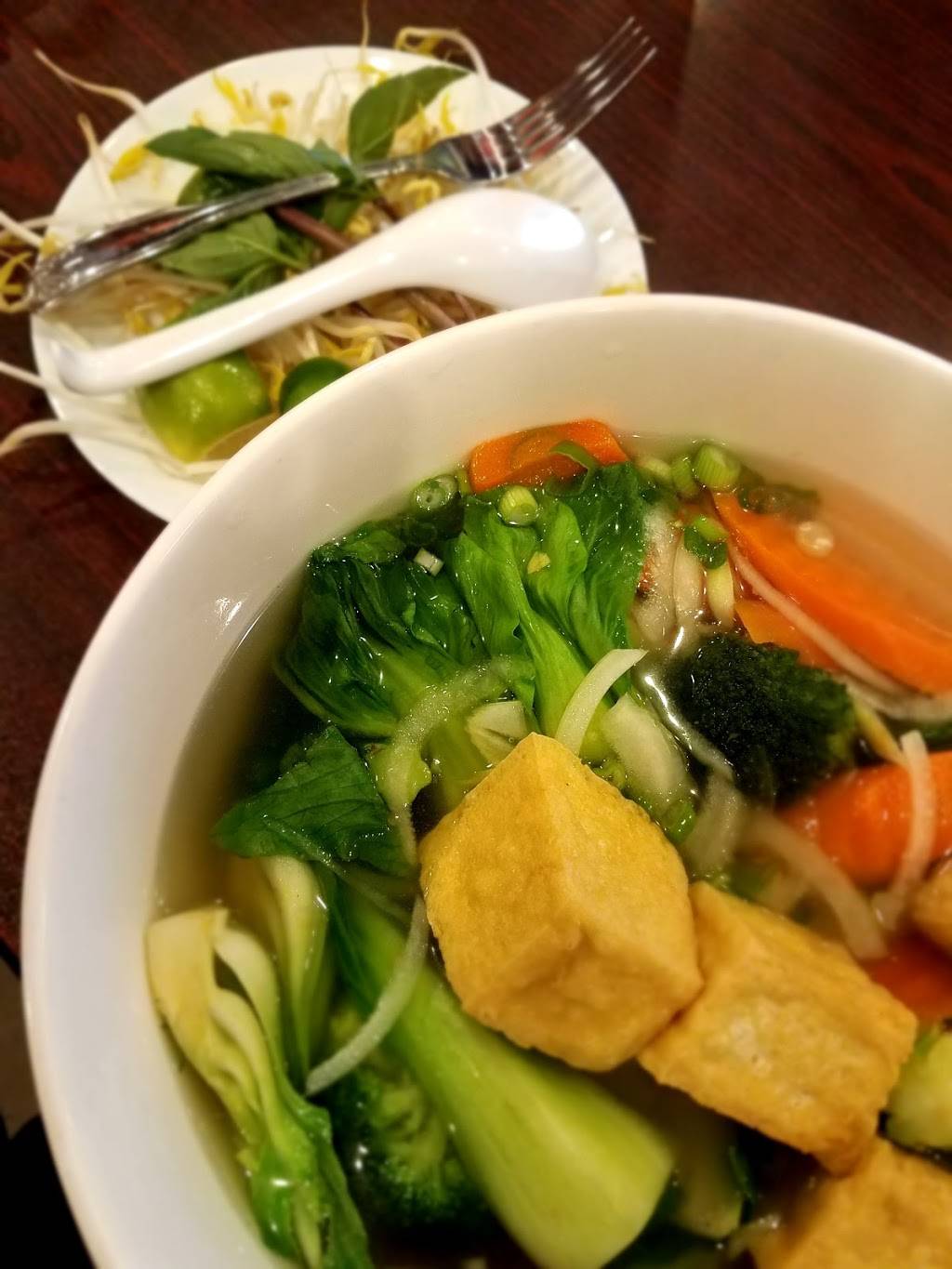 Pho Vinh | restaurant | 27861 Orchard Lake Rd, Farmington Hills, MI 48334, USA | 2488937368 OR +1 248-893-7368