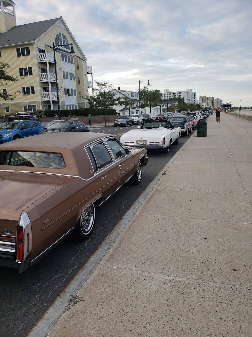 Bianchis Pizza | restaurant | 322 Revere Beach Blvd, Revere, MA 02151, USA | 7812849472 OR +1 781-284-9472