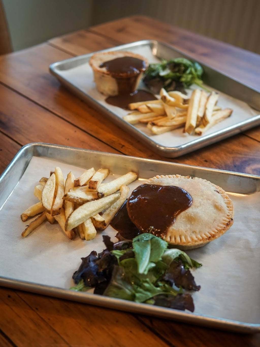 Darcys Donkey | restaurant | 1608 Barton Springs Rd, Austin, TX 78704, USA | 5123304256 OR +1 512-330-4256