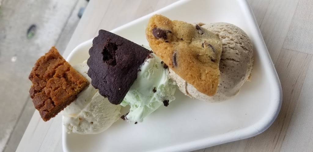 Scoop | restaurant | 403 Strawberry St, Richmond, VA 23220, USA | 8049184455 OR +1 804-918-4455