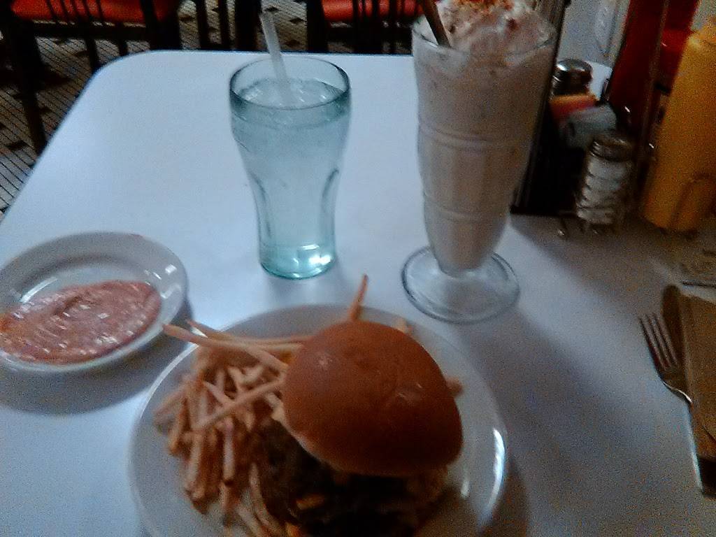 Steak n Shake | restaurant | 101 W Maryland St, Indianapolis, IN 46225, USA | 3176348703 OR +1 317-634-8703