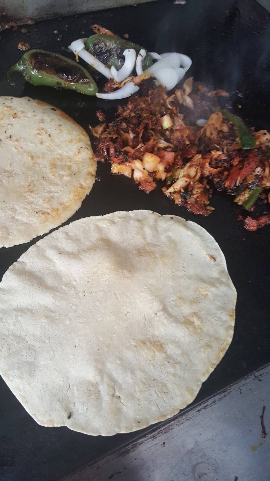 LA VILLA Taqueria Mexicana | restaurant | 12694-12706 Northlake Blvd, West Palm Beach, FL 33412, USA | 5619326264 OR +1 561-932-6264