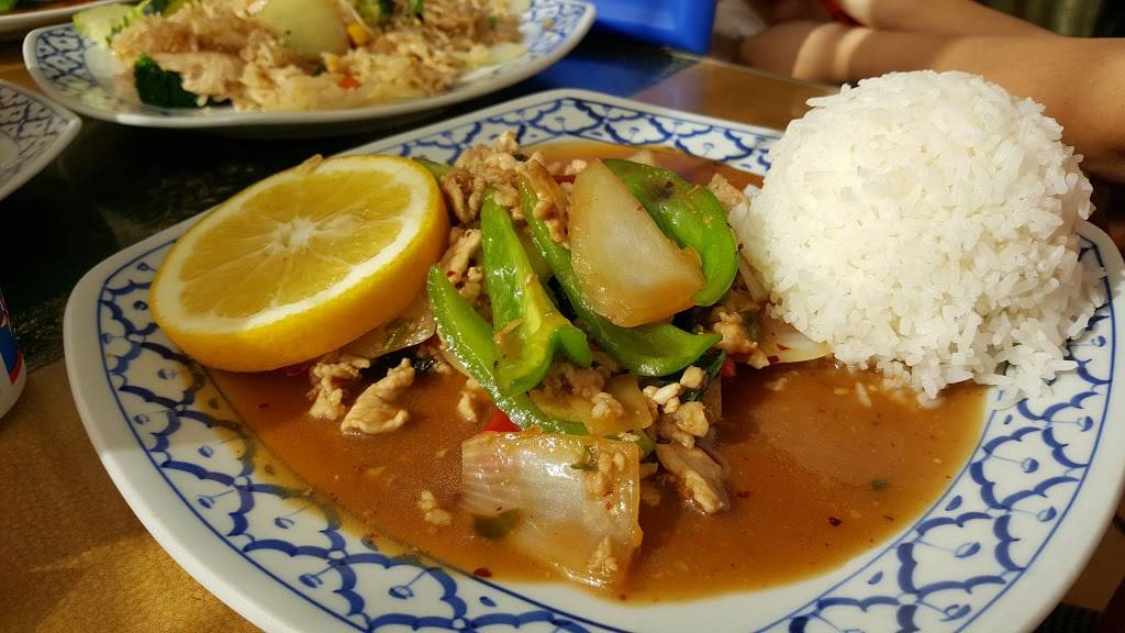 Tom Yum Thai Restaurant | restaurant | 13736 W Bell Rd, Surprise, AZ 85374, USA | 6235840449 OR +1 623-584-0449