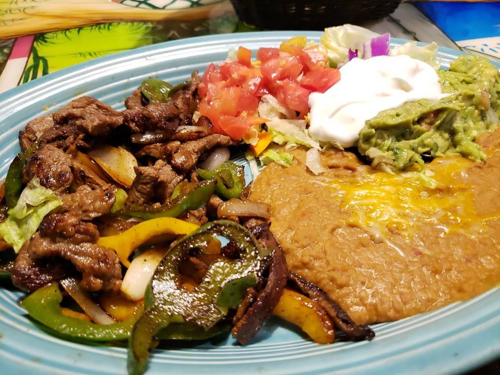 Los Magueyes Mexican Restaurant | restaurant | 1674 US-41, Inverness, FL 34450, USA | 3527653914 OR +1 352-765-3914